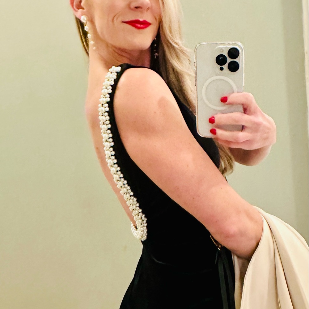 Elegant Black Dress with Pearl Detailing